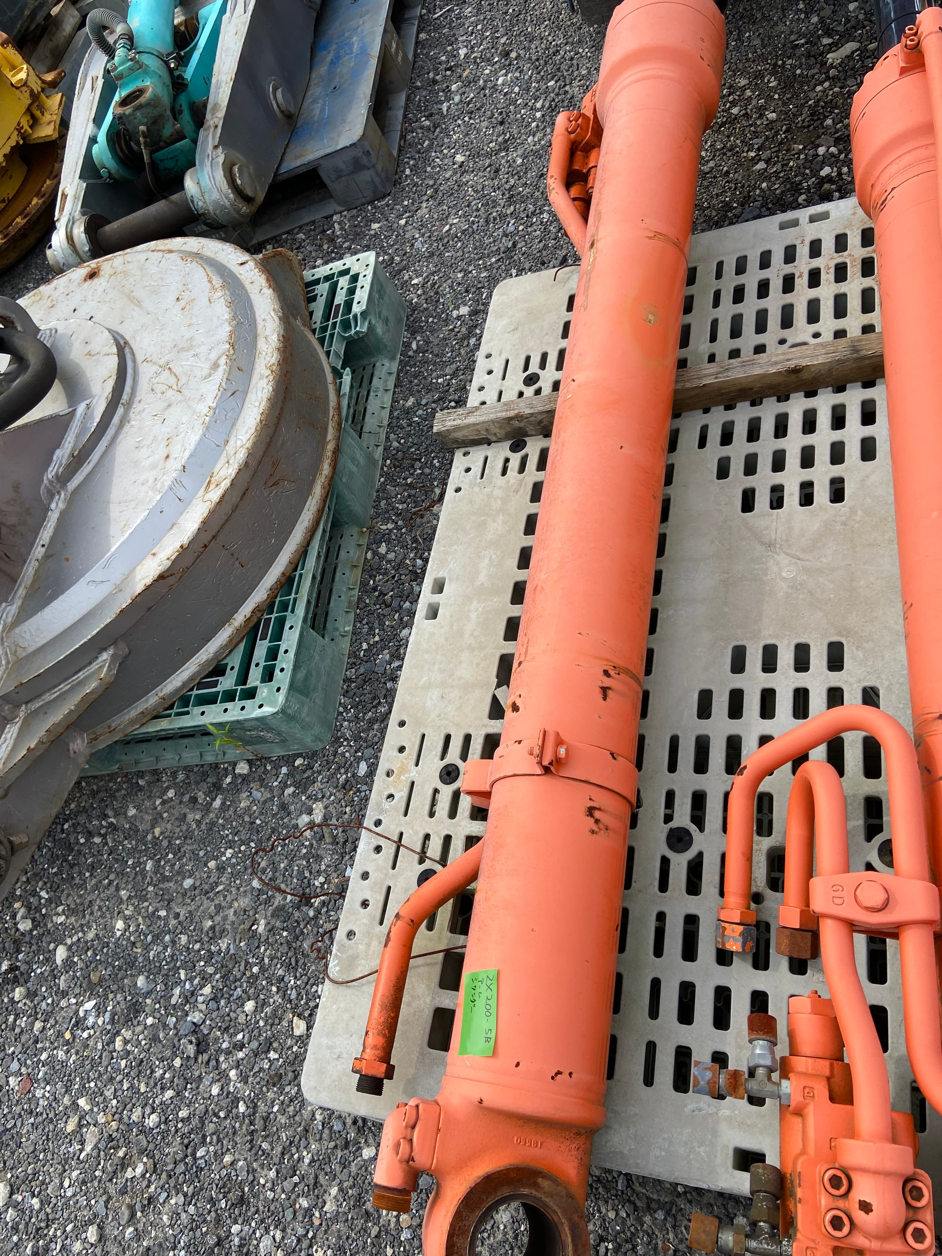 Arm cylinder, used lights & accessories