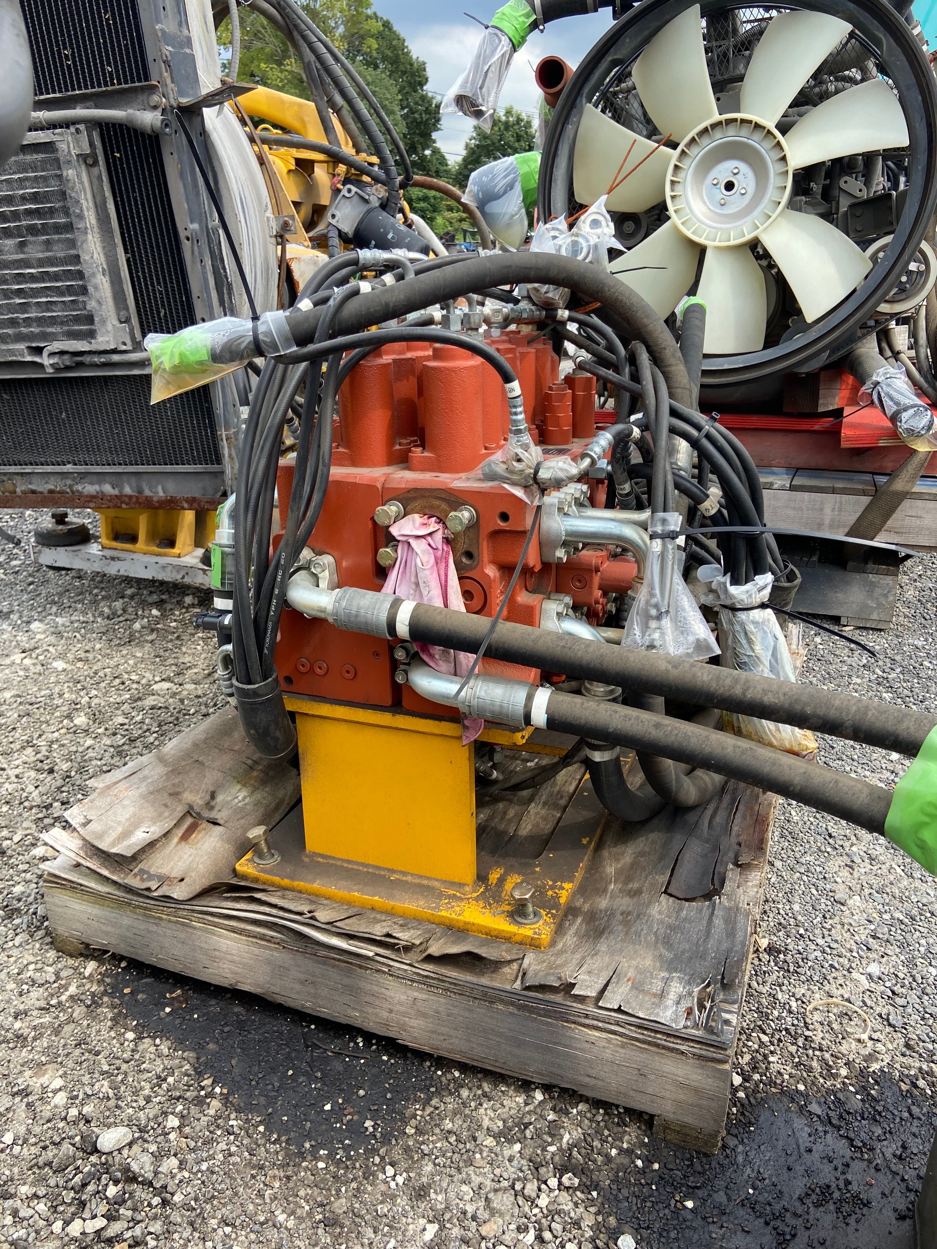 KATO Main Control Valve, used lights & accessories