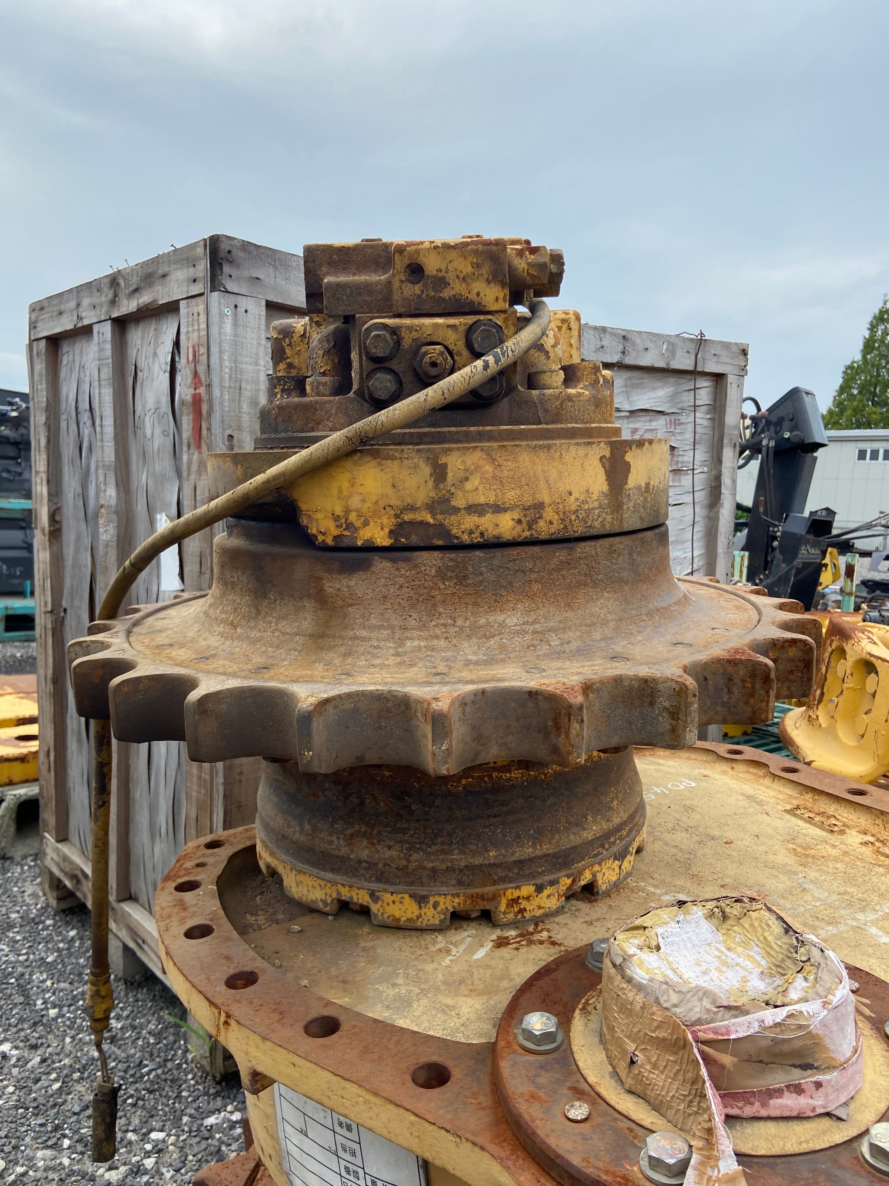 Komatsu soukomoter,sprocket set, used lights & accessories