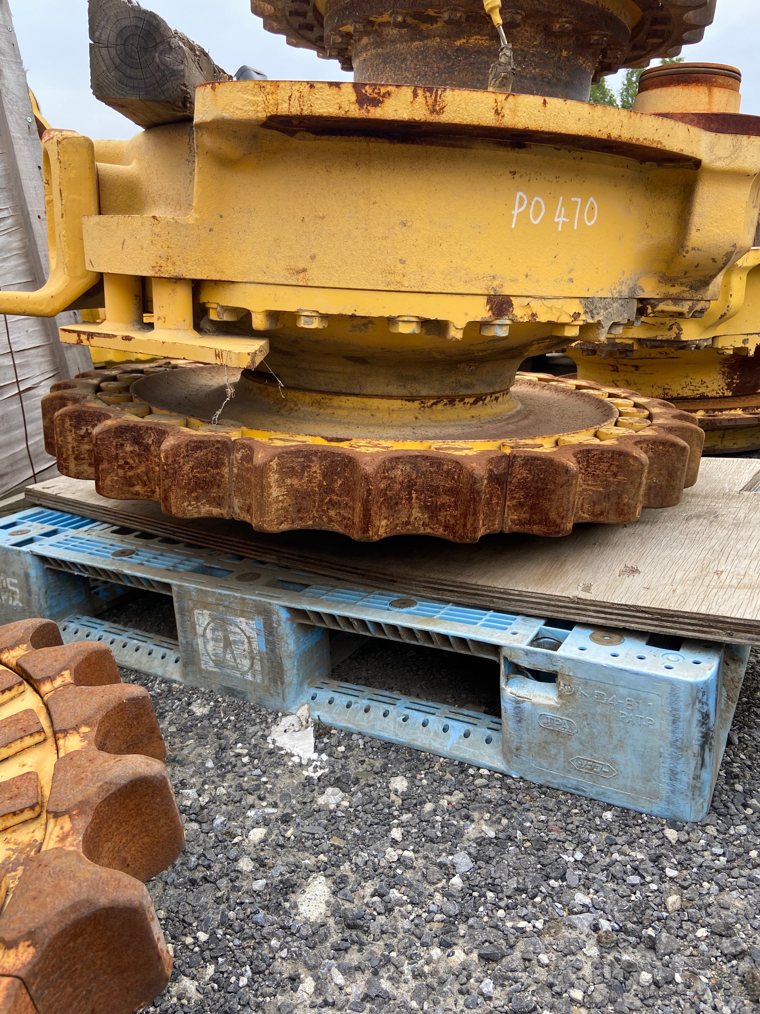 komatsu final drive, used lights & accessories