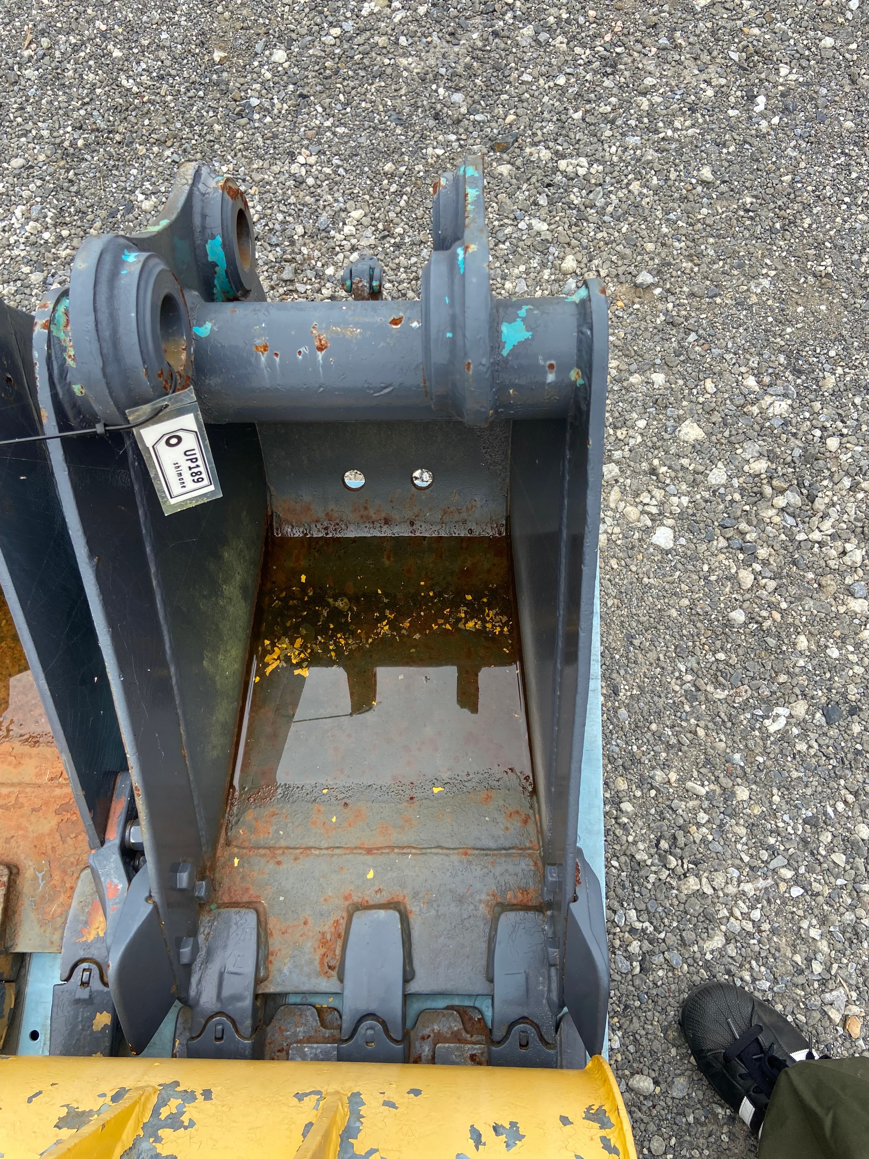 Bucket, used buckets & fork attachments
