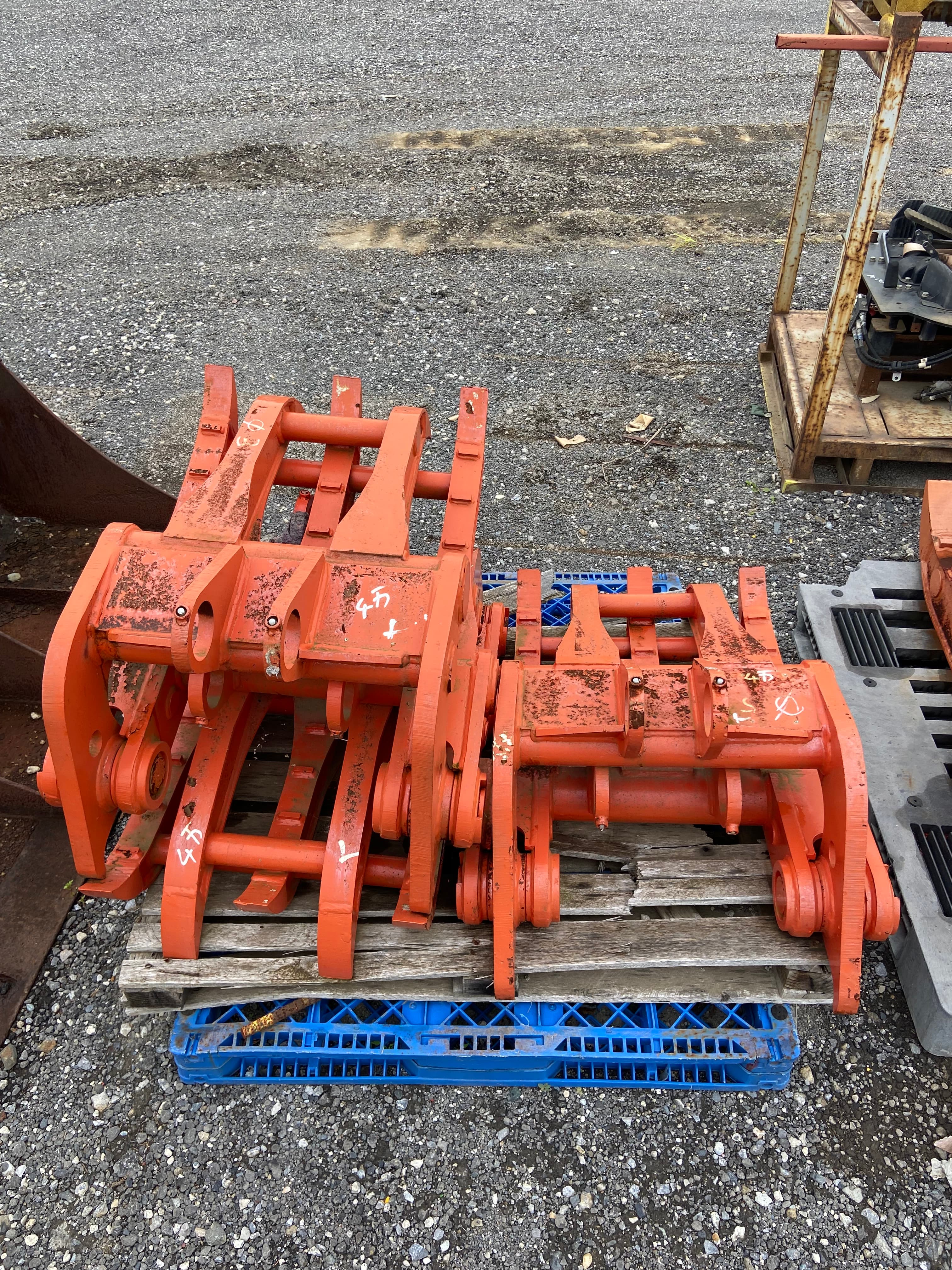 Fork scissors 3set, used buckets & fork attachments