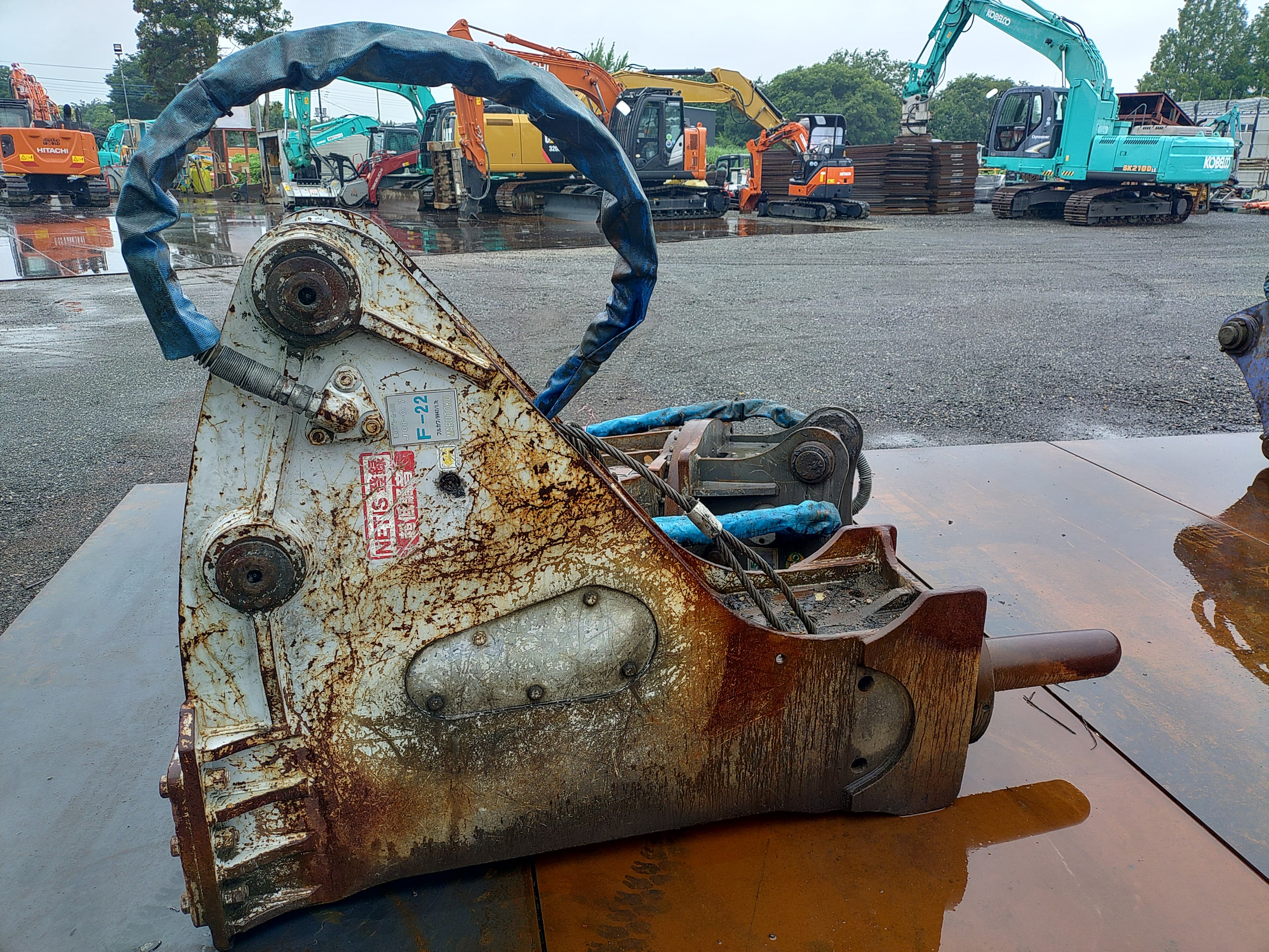F22, used 油圧ブレーカー