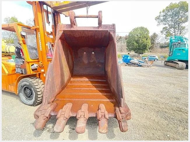 Bucket, used standard bucket